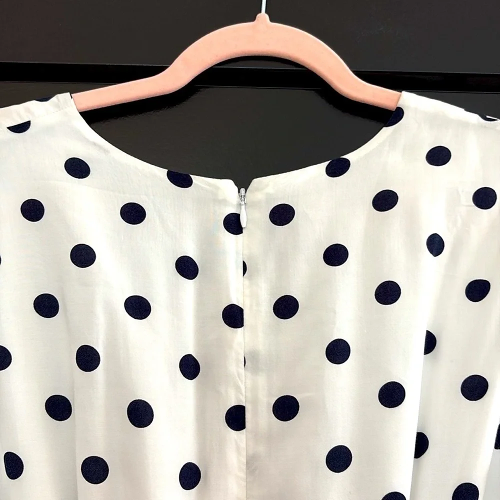 J. Crew White & Navy Polka Dot V-Neck, Front Cap Sleeve Ruffled,  Dress. Size 8
